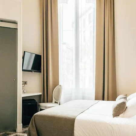 Frühstückspension Anakena House 3*