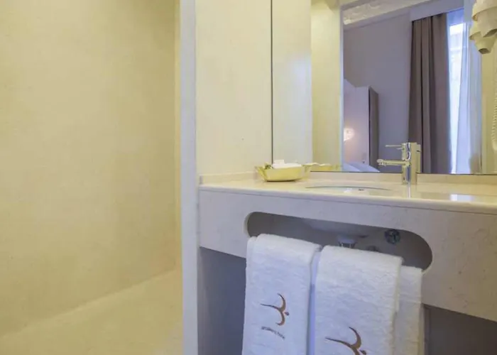 Anakena House 3*
