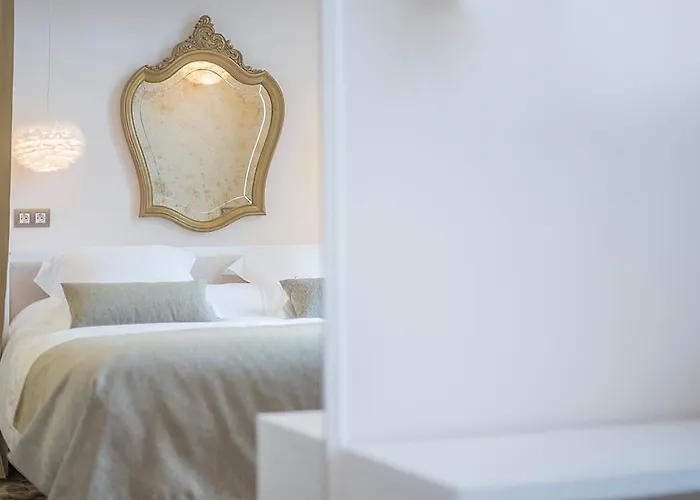 Anakena House Bed and Breakfast 3*